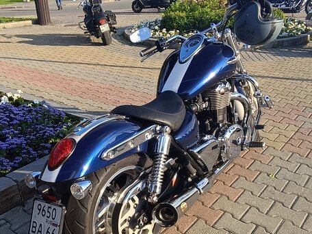2011 Triumph Thunderbird 1600, синий, 900000 рублей, вид 5