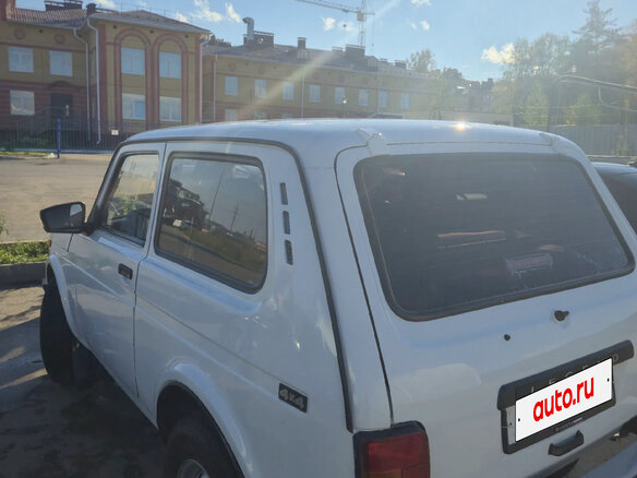2007 Lada (ВАЗ) 2121 (4x4) I Рестайлинг, белый - вид 2