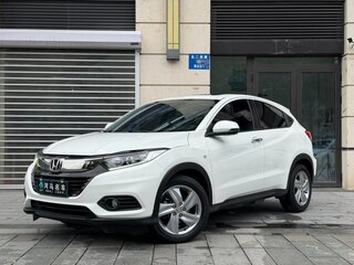 2022 Honda Vezel I Рестайлинг, белый, 1585999 рублей, вид 3