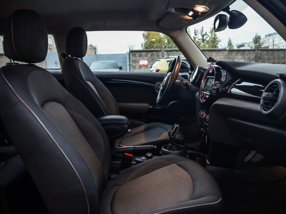 2019 Mini Hatch Cooper III (F55/F56) Рестайлинг, чёрный, 2263777 рублей - вид 21