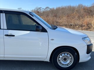 2018 Toyota Probox I Рестайлинг, белый, 815000 рублей, вид 2