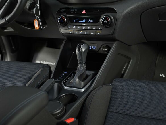 2016 Hyundai Tucson III, чёрный, 1605000 рублей - вид 7