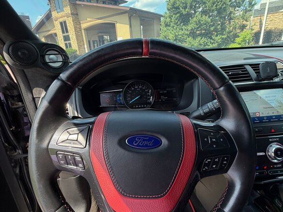 2018 Ford Explorer V Рестайлинг, чёрный, 3400000 рублей - вид 12