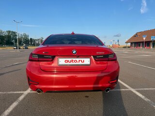 2021 BMW 3 серии 330i xDrive VII (G2x), красный, 2600000 рублей, вид 3