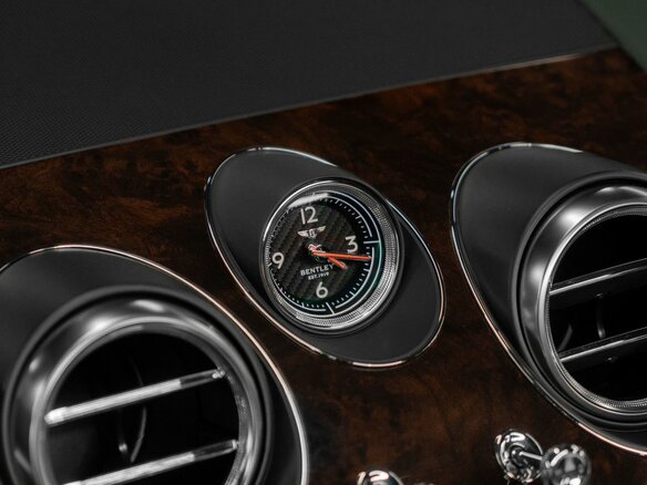 2018 Bentley Bentayga I, зелёный, 14990000 рублей - вид 17