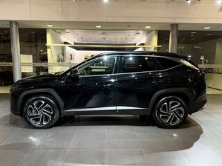 2025 Hyundai Tucson IV Рестайлинг, чёрный, 4850000 рублей, вид 2