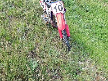 1996 Honda CR 250R, красный, 135000 рублей, вид 3
