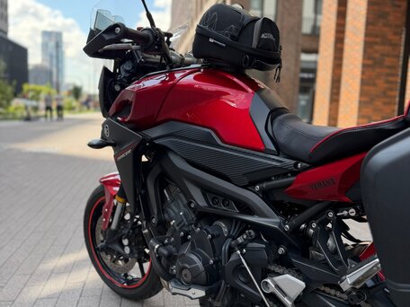 2016 Yamaha MT-09 Tracer (FJ-09), красный, 715000 рублей, вид 5