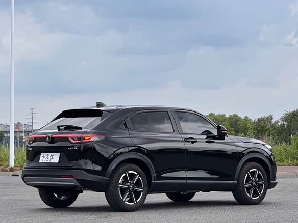 2023 Honda Vezel II, чёрный, 1530000 рублей - вид 4