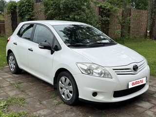 2011 Toyota Auris I Рестайлинг, белый, 870000 рублей, вид 3