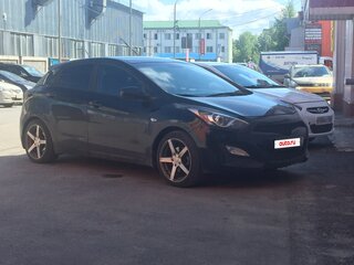 2013 Hyundai i30 II, чёрный, 700000 рублей, вид 4