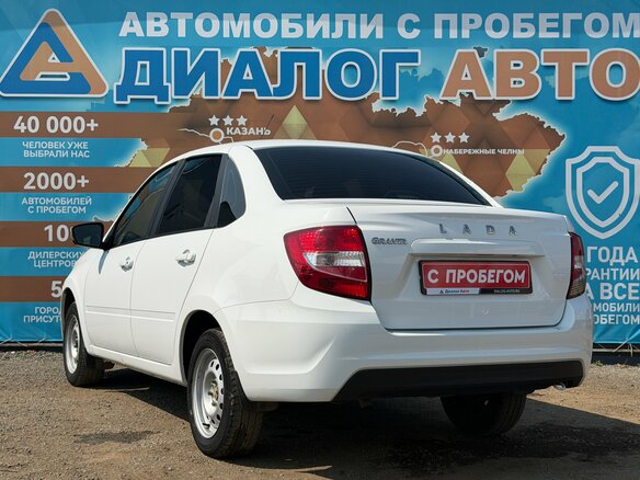 2024 Lada (ВАЗ) Granta I Рестайлинг, белый, 740000 рублей - вид 4