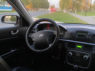 2007 Hyundai Sonata V (NF), чёрный, 550000 рублей, вид 4