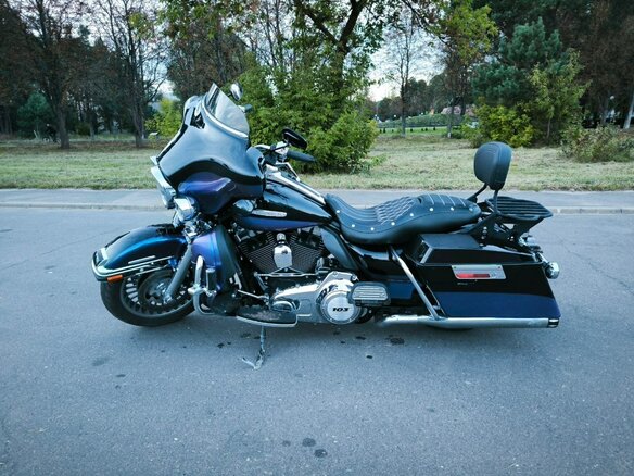 2010 Harley-Davidson Electra Glide, синий, 645277 рублей