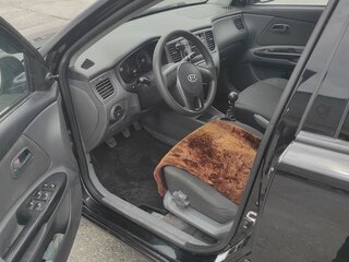 2011 Kia Rio II Рестайлинг, чёрный, 580000 рублей, вид 5
