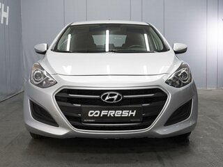 2016 Hyundai i30 II Рестайлинг, серебристый, 999999 рублей, вид 3