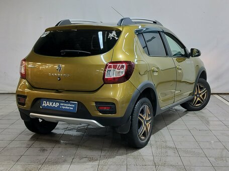 2015 Renault Sandero Stepway II, золотистый, 740000 рублей, вид 4