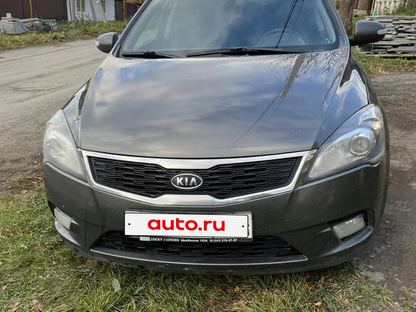 2011 Kia Ceed I Рестайлинг, серый, 800000 рублей
