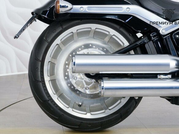 2018 Harley-Davidson Fat Boy, чёрный, 1899000 рублей - вид 8