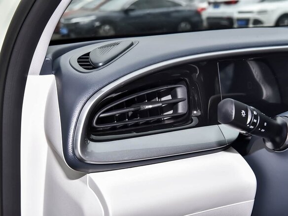 2026 Geely EX2, бежевый, 1700226 рублей - вид 12