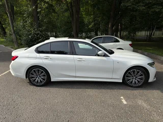 2021 BMW 3 серии 320i VII (G2x), белый, 3850000 рублей, вид 4