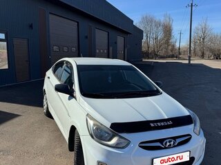 2011 Hyundai Solaris I, белый, 790000 рублей, вид 1