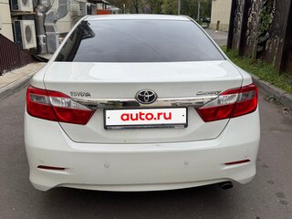2012 Toyota Camry VII (XV50), белый, 1650000 рублей, вид 3