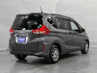 2019 Honda Freed II Рестайлинг, серый, 1460000 рублей, вид 4