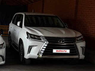2015 Lexus LX 450d III Рестайлинг 2, белый, 9200000 рублей, вид 2