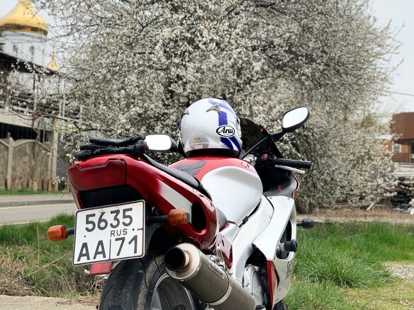 1998 Yamaha YZF1000R Thunderace, серебристый, 330000 рублей - вид 8