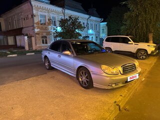 2004 Hyundai Sonata ТагАЗ IV (EF) Рестайлинг, серебристый, 330000 рублей, вид 3