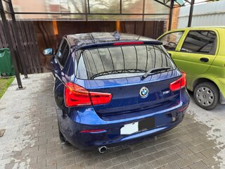 2018 BMW 1 серии 118i II (F20/F21) Рестайлинг 2, синий, 2000000 рублей, вид 2