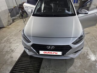 2019 Hyundai Solaris II, серебристый, 1150000 рублей, вид 2