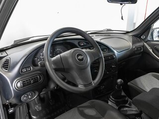 2017 Chevrolet Niva I Рестайлинг, коричневый, 699658 рублей, вид 5