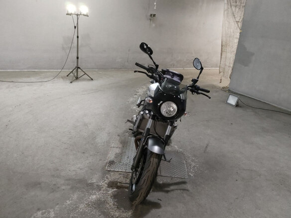 2019 Yamaha XSR700, серебристый, 600000 рублей - вид 1