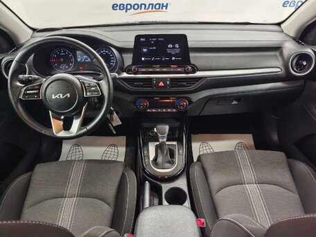 2021 Kia Cerato IV Рестайлинг, серый, 1970000 рублей, вид 5