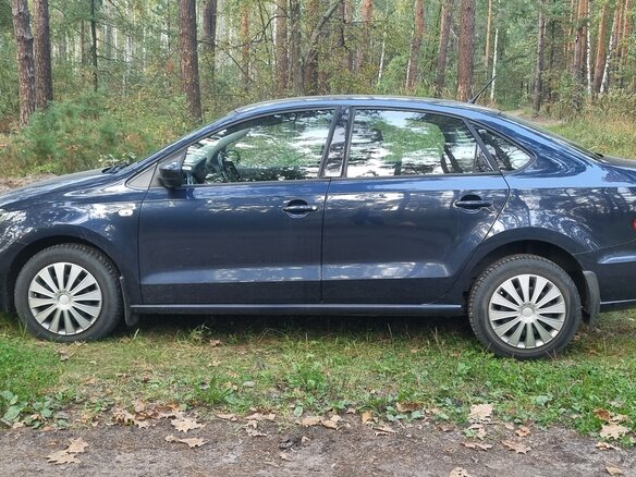 2016 Volkswagen Polo V Рестайлинг, синий - вид 8