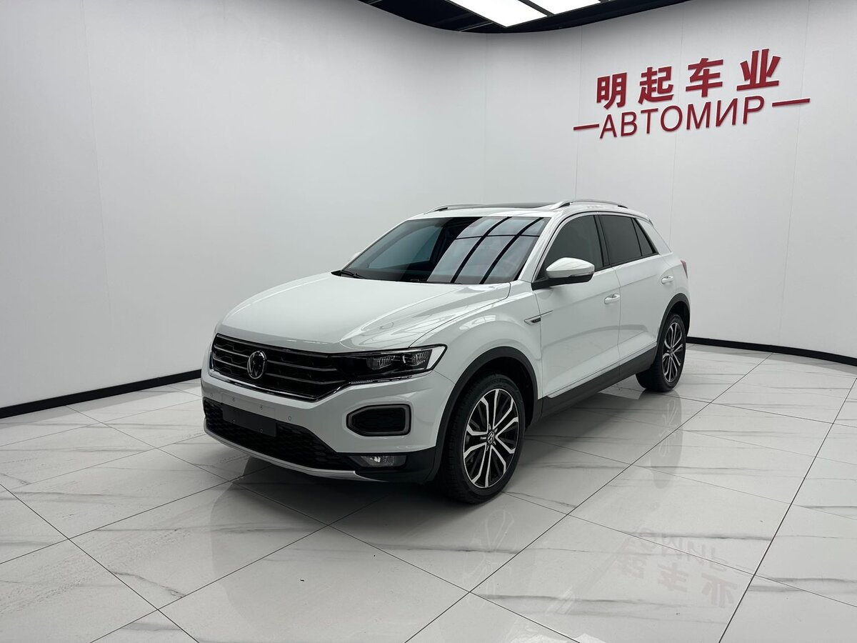 Открыть фотографии: Volkswagen T-Roc I (China Market)