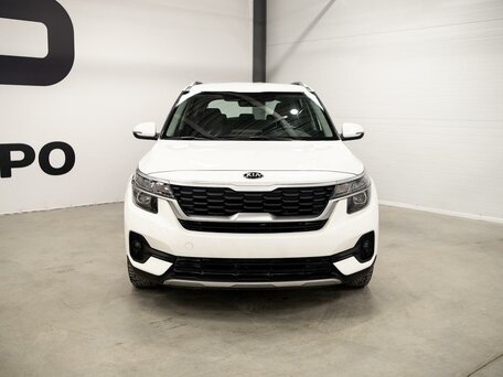 2020 Kia Seltos I, белый, 2820000 рублей, вид 2