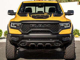 2023 Ram 1500 Crew Cab eTorque V, жёлтый, 9839409 рублей, вид 2