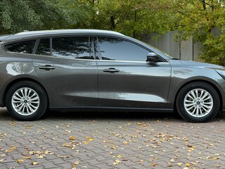 2019 Ford Focus IV, серый, 1485000 рублей, вид 3