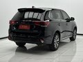 2022 Mitsubishi Outlander III Рестайлинг 3, чёрный, 1850000 рублей - вид 3