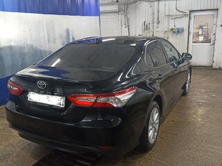 2021 Toyota Camry VIII (XV70) Рестайлинг, чёрный, 2200000 рублей, вид 4