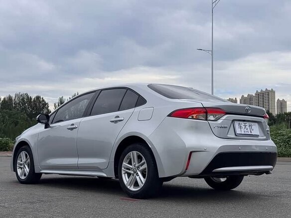 2023 Toyota Corolla XII (E210) Рестайлинг, серый, 1250000 рублей - вид 7