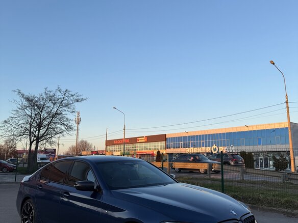 2020 BMW 5 серии 530d xDrive VII (G30/G31/G38) Рестайлинг, синий, 5000000 рублей - вид 14