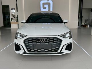 2022 Audi A3 35 TFSI IV (8Y), белый, 2140000 рублей, вид 2