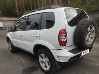 2014 Chevrolet Niva I Рестайлинг, белый, 435000 рублей, вид 3