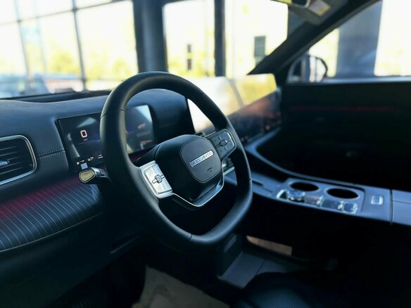 2026 Esteo Exlantix ET8, чёрный, 7690000 рублей - вид 15