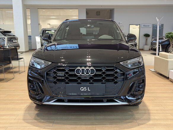 2025 Audi Q5 L 45 TFSI II (FY) Рестайлинг, чёрный - вид 1