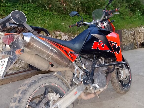2006 KTM 950 SM, оранжевый, 300000 рублей - вид 8